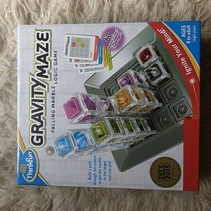 Think Fun Gravity Maze Marble Run Game New Sealed